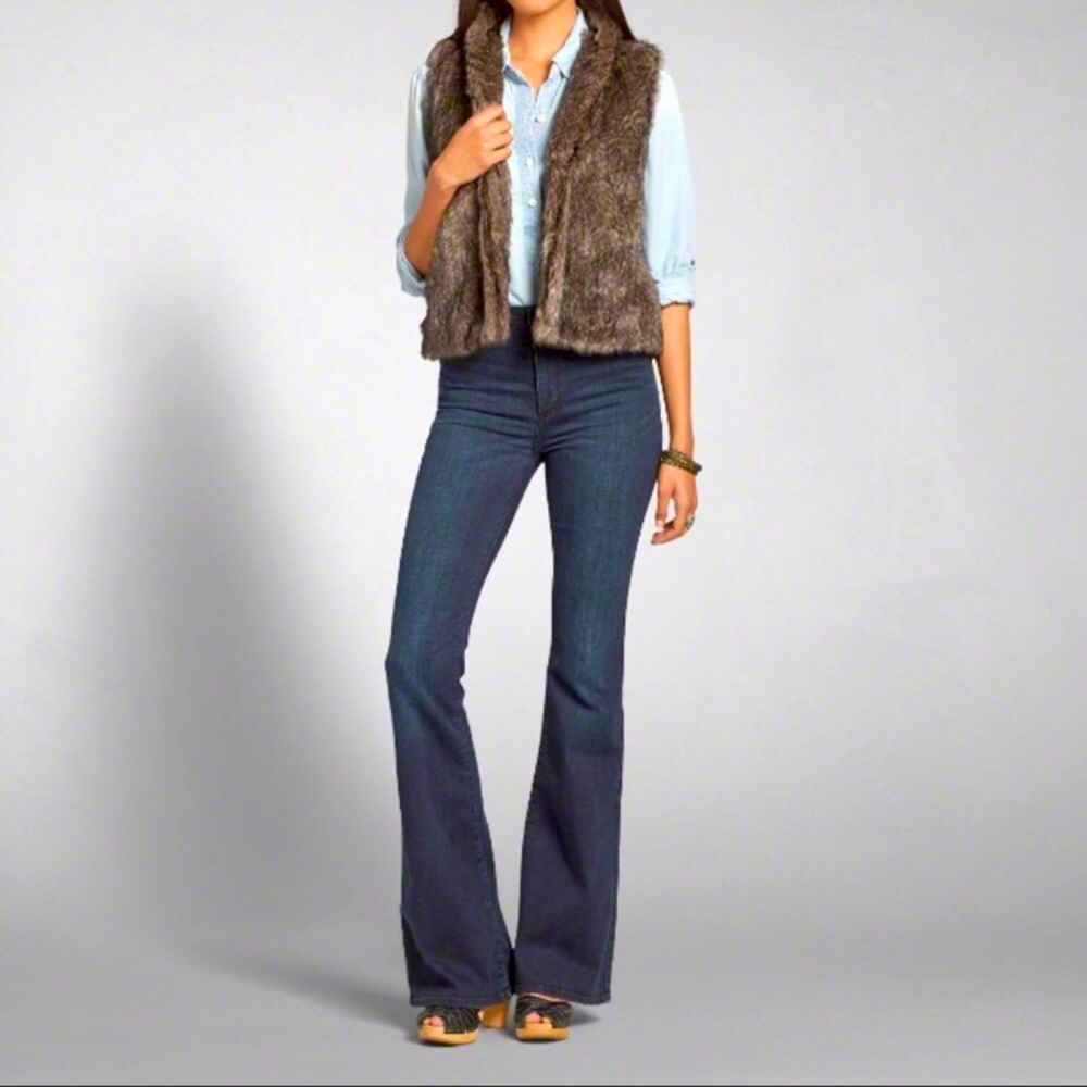 Abercrombie Fux Fur Vest